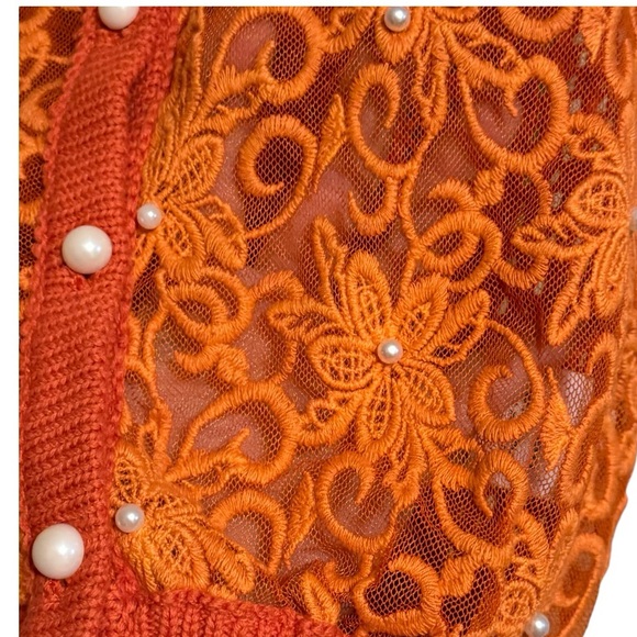 Ryu Cardigan Sweater with Pearls‎ - Picture 4 of 7